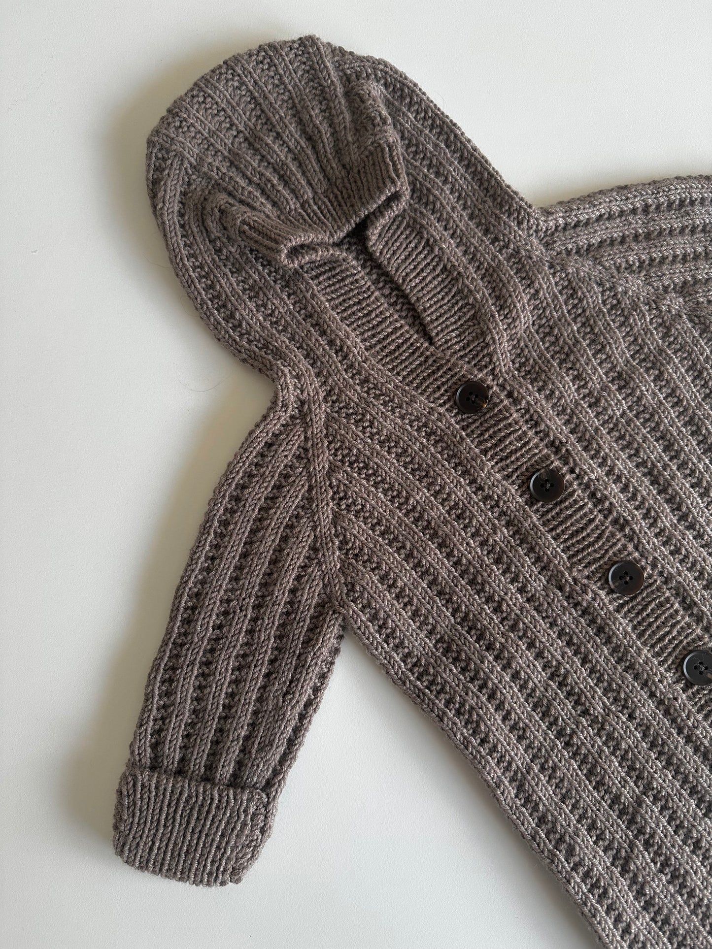 Cardamom Sleepsuit - English