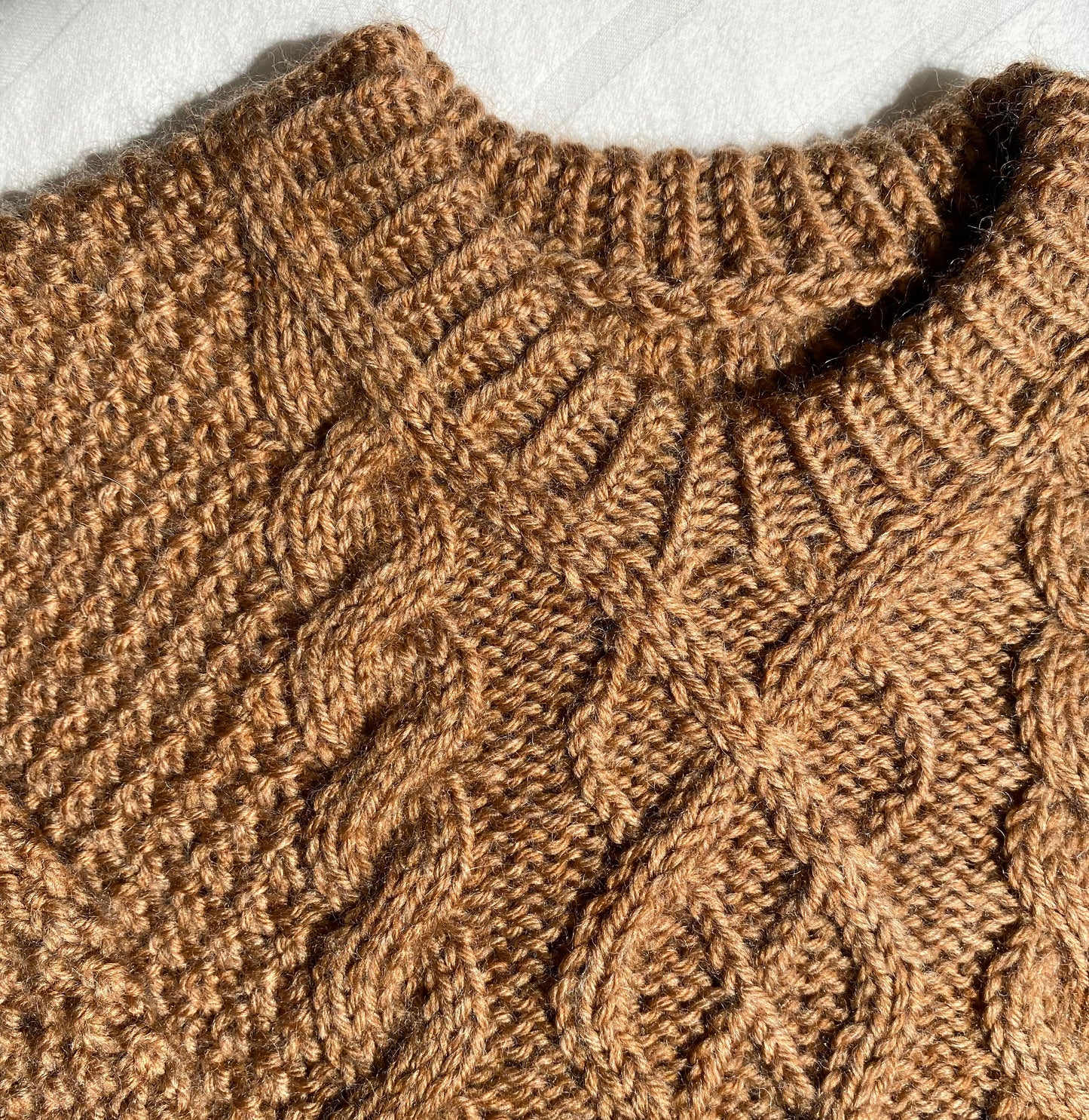 Swirl Sweater Baby - English